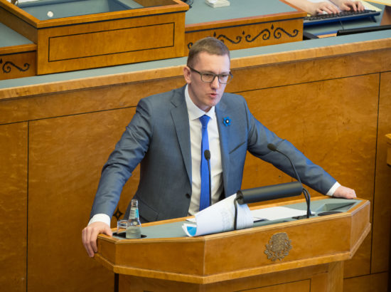 Riigikogu täiskogu istung, 5. mai 2016